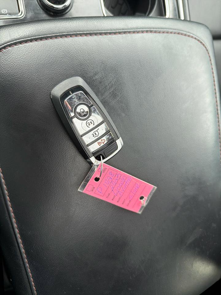 Used 2023 Lincoln Aviator Standard AWD w/ Premium Package image 28