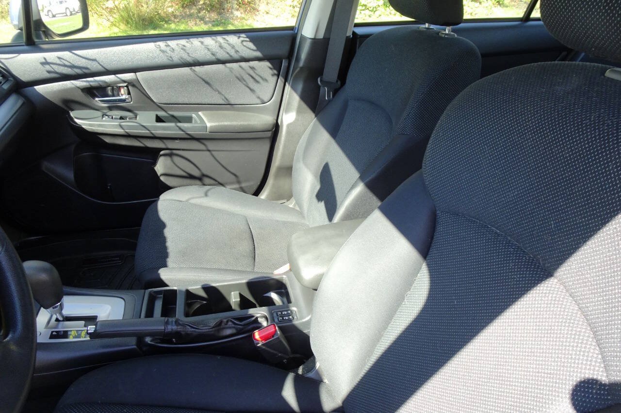 Used 2014 Subaru Impreza 2.0i Premium w/ All-Weather Package w/CVT AWD/4WD image 13