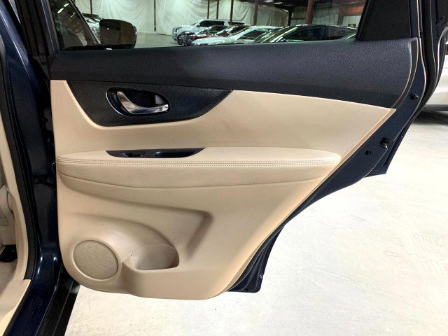 Used 2015 Nissan Rogue SL image 47