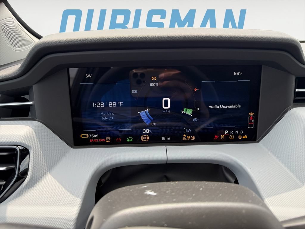 New 2027 Chevrolet Bolt LT w/ Comfort Package FWD image 17