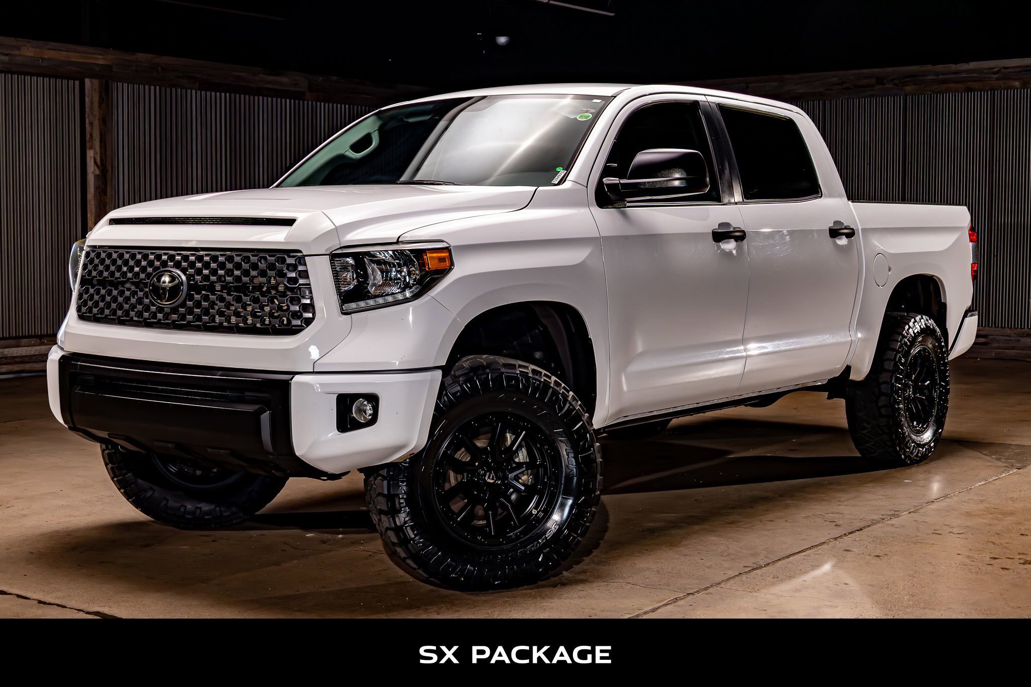 Used 2020 Toyota Tundra SR5 w/ SX Package AWD/4WD image 5