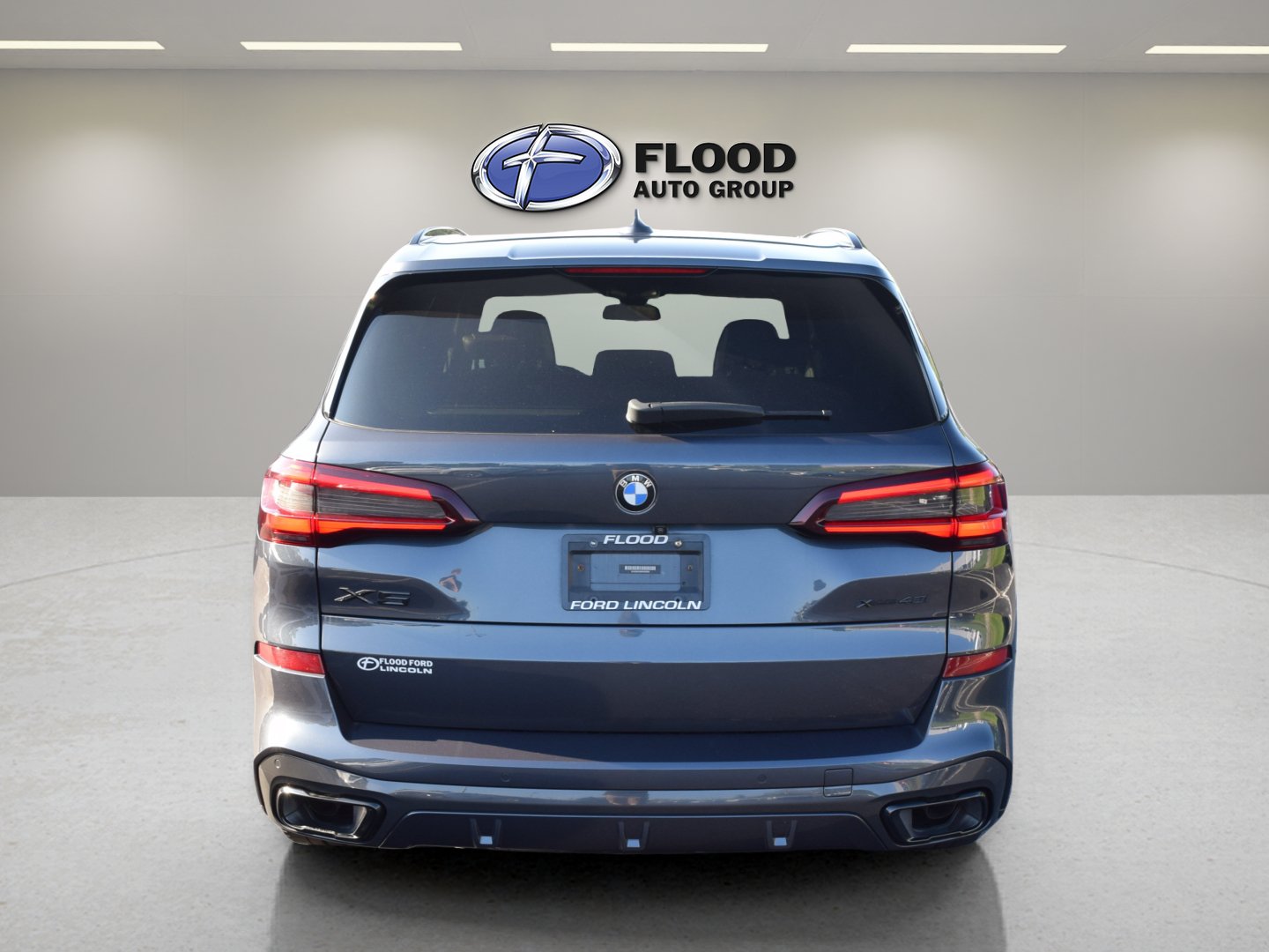 Used 2021 BMW X5 xDrive40i w/ M Sport Package AWD/4WD image 5