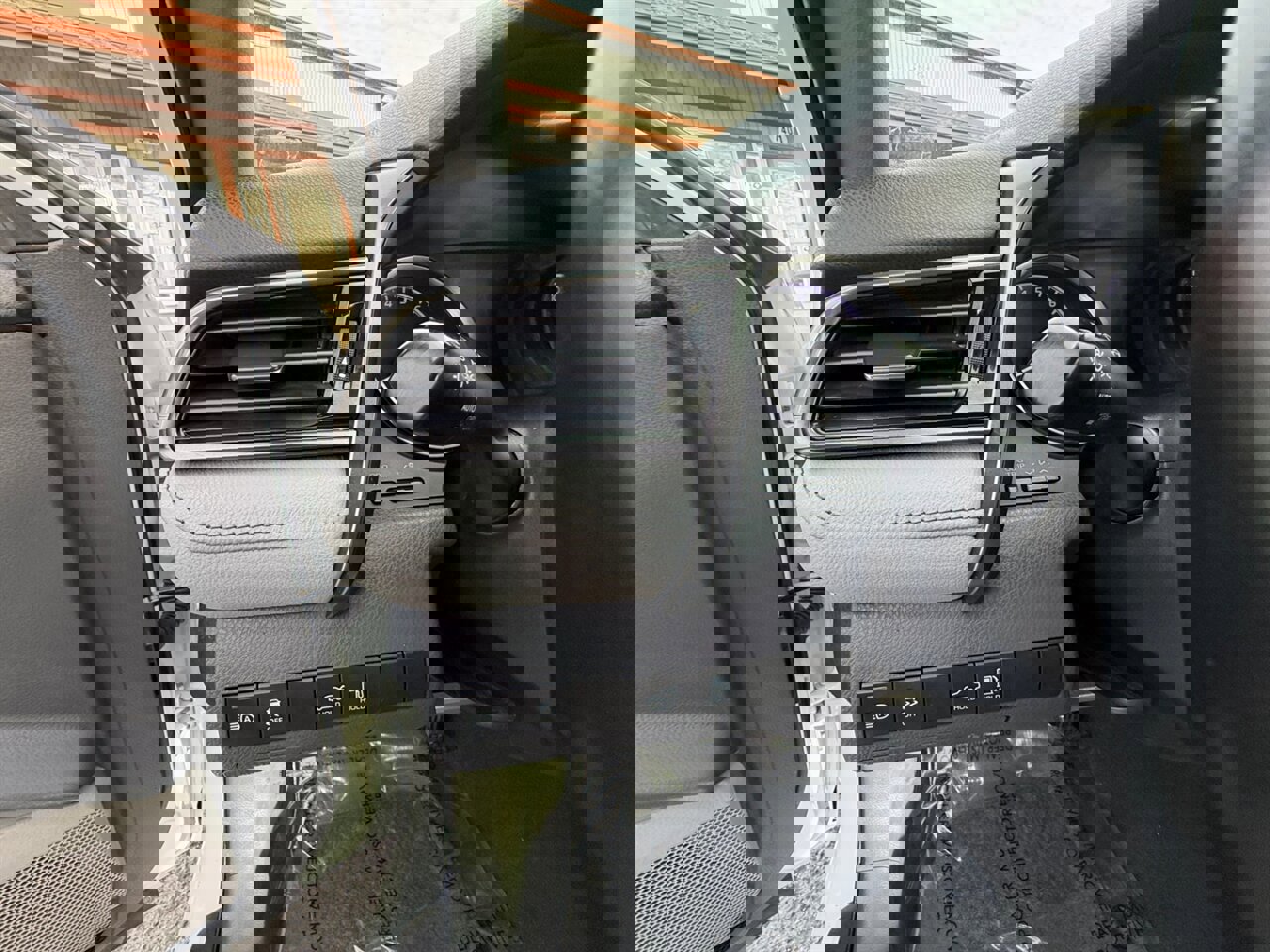 Used 2021 Toyota Camry SE image 18