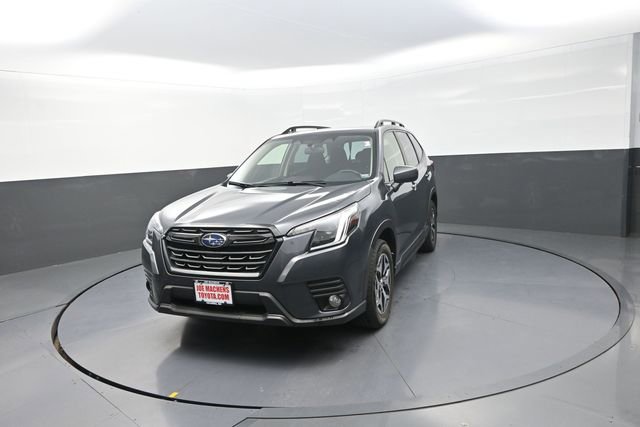 Used 2023 Subaru Forester Premium image 81