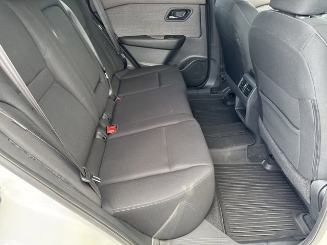 Used 2023 Nissan Rogue S image 22