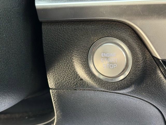 Used 2025 Kia Telluride S image 17