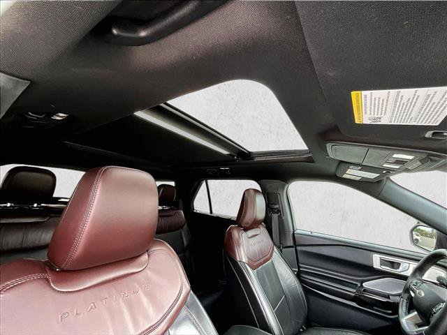 Used 2021 Ford Explorer Platinum w/ Equipment Group 601A image 17