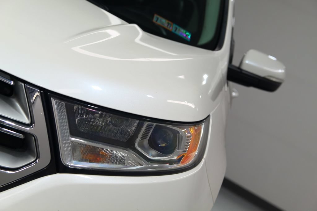Used 2015 Ford Edge Titanium w/ Equipment Group 302A AWD/4WD image 9