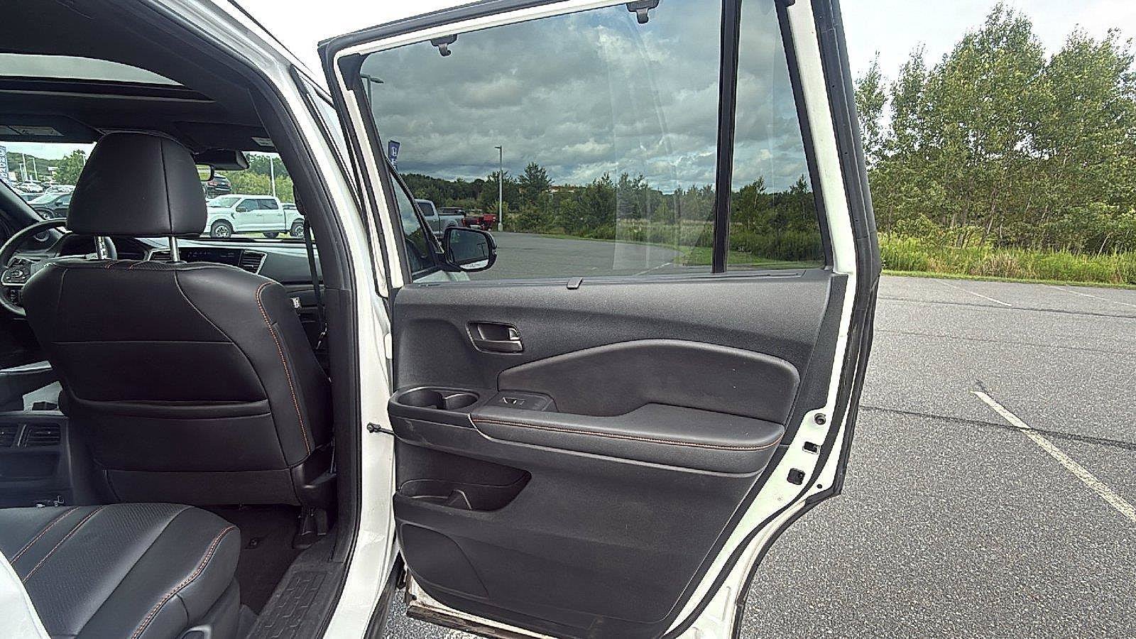 Used 2023 Honda Passport TrailSport image 18
