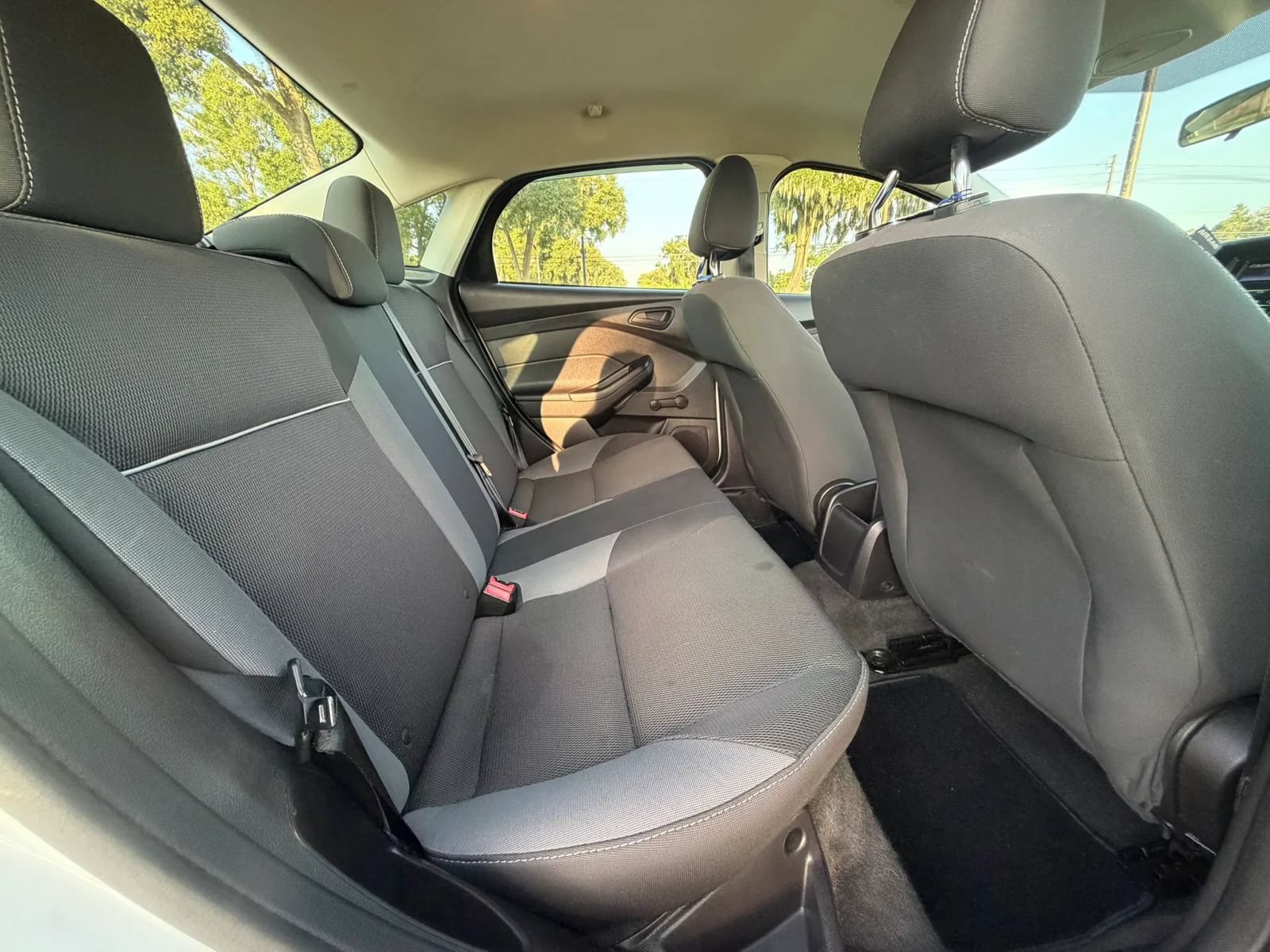 Used 2014 Ford Focus S FWD image 17