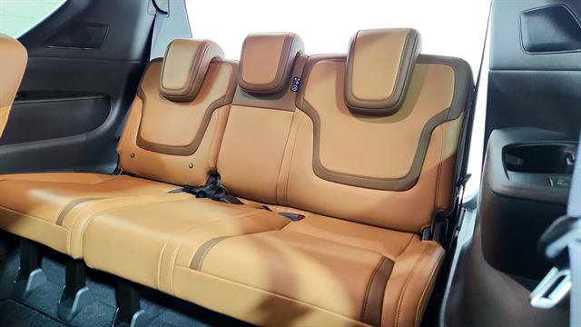 New 2026 Nissan Armada SL w/ Captain's Chari Seat Package image 22