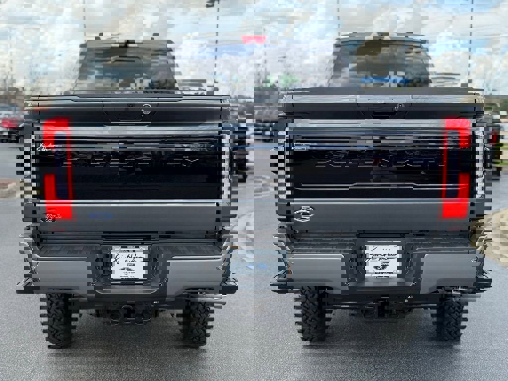 Certified 2026 Ford F350 Platinum w/ Tremor Off-Road Package image 6