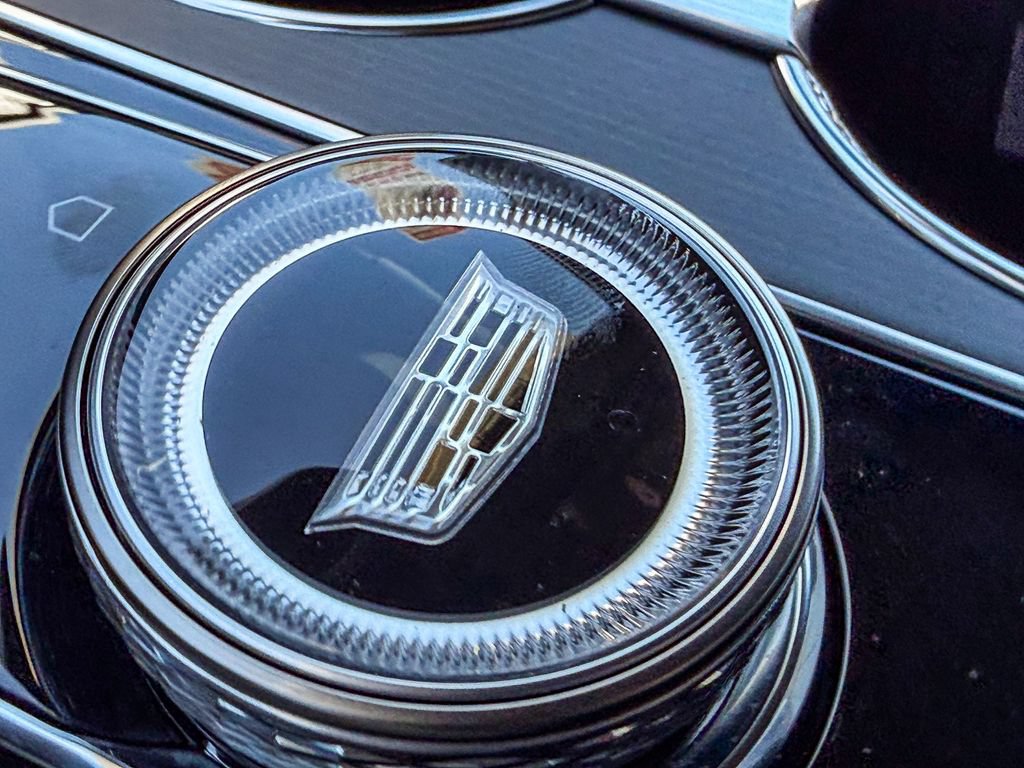 Certified 2024 Cadillac Lyriq Luxury AWD/4WD image 50