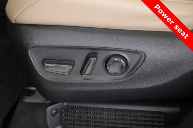 Used 2022 Toyota Sienna XLE image 19