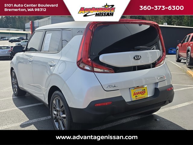 Used 2021 Kia Soul S FWD image 3