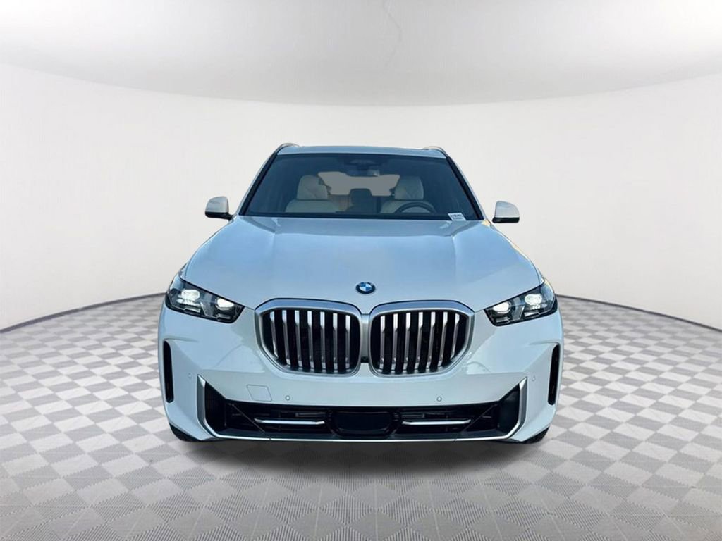 New 2026 BMW X5 sDrive40i image 3