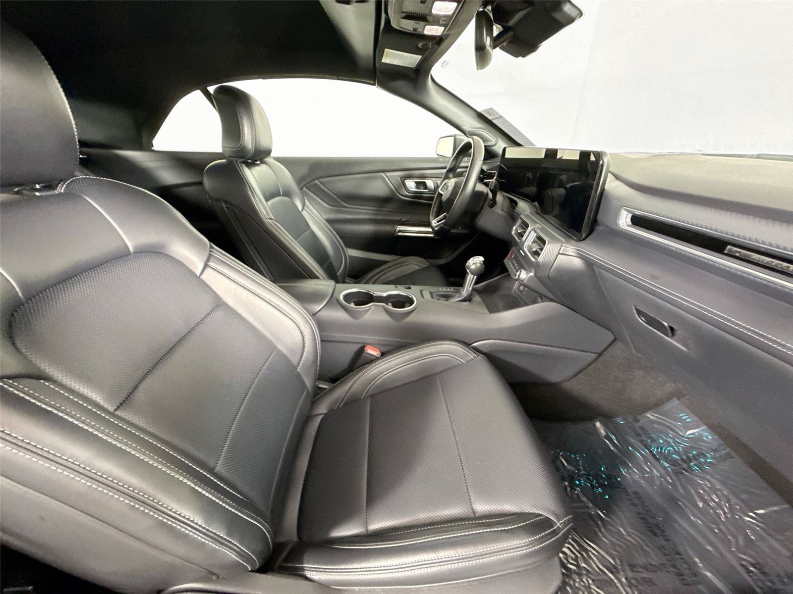 Used 2025 Ford Mustang Premium RWD image 41