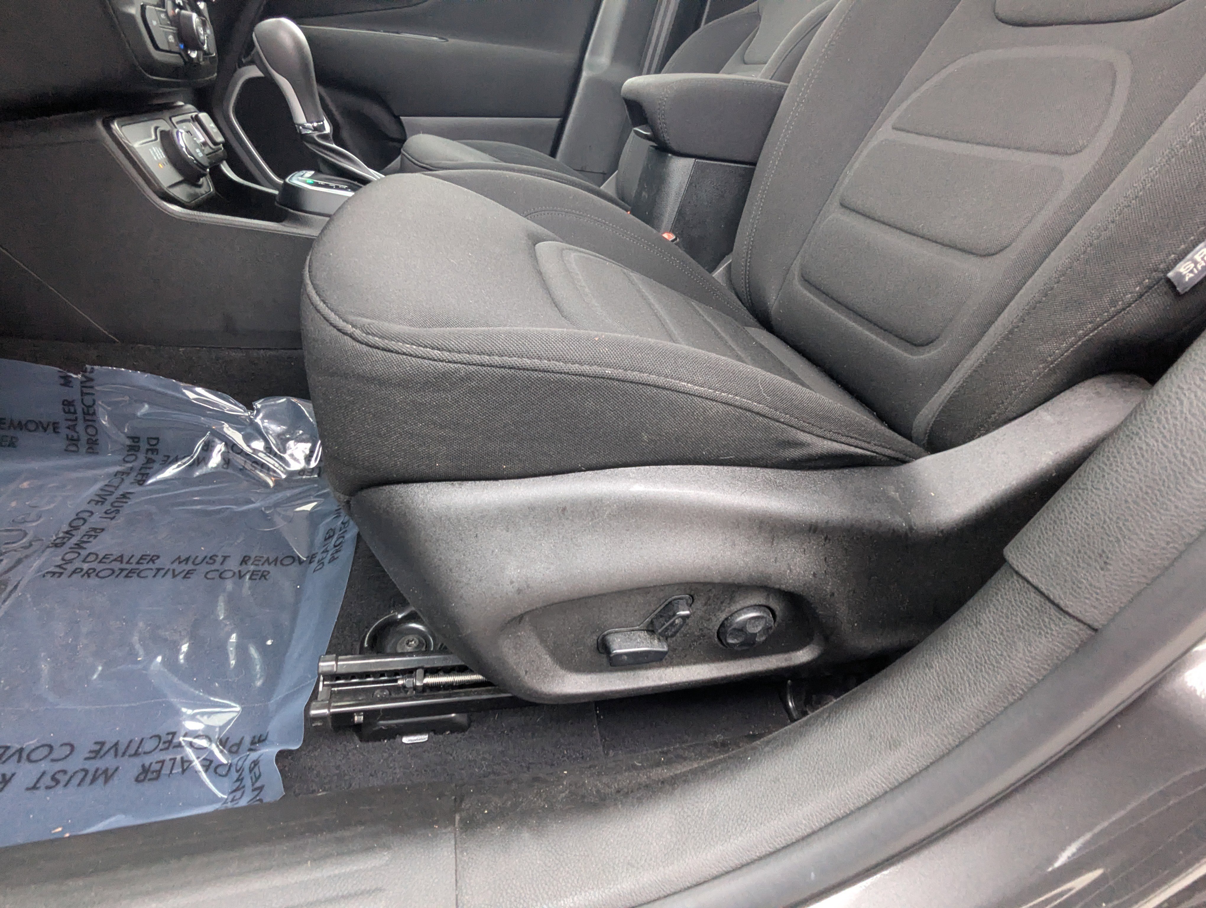 Used 2020 Jeep Renegade Latitude w/ Popular Equipment Group image 17