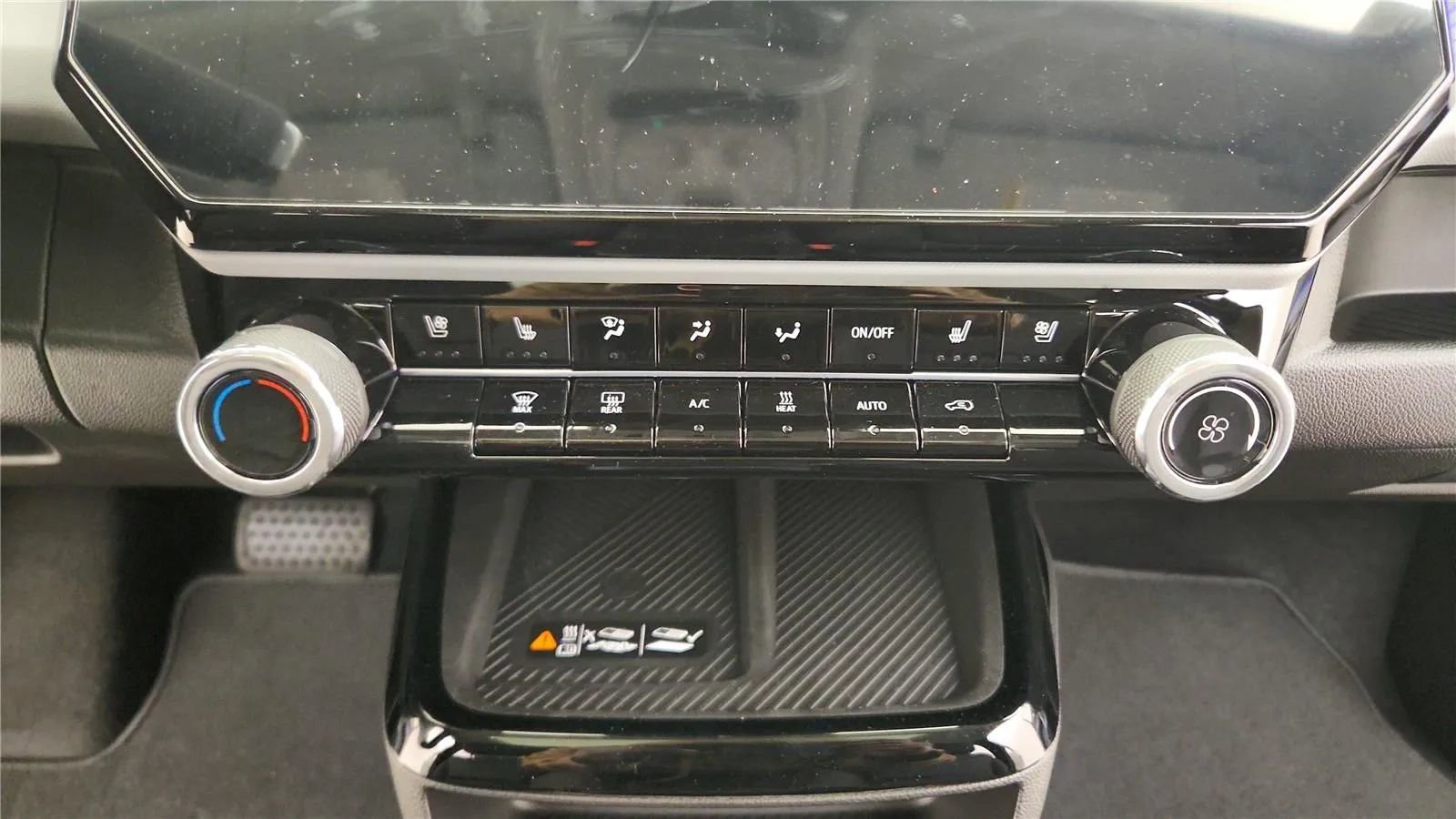 New 2027 Chevrolet Bolt RS w/ Technology Package image 34