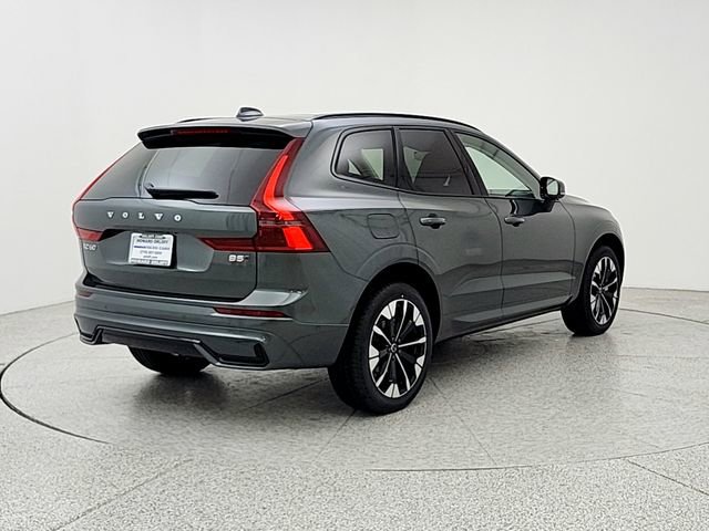 New 2026 Volvo XC60 B5 Ultra w/ Climate Package image 5