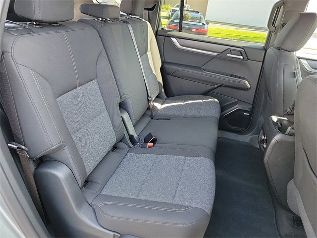 Used 2025 GMC Acadia Elevation image 21