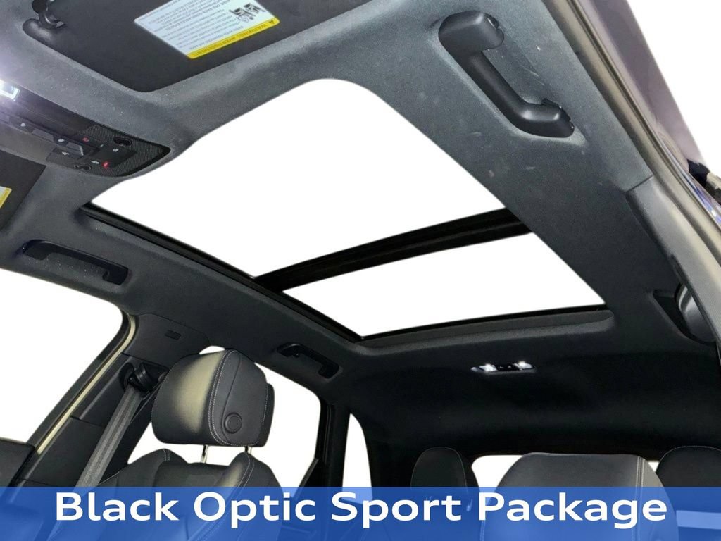 Used 2023 Audi Q3 2.0T Premium w/ Black Optic Sport Package AWD/4WD image 6