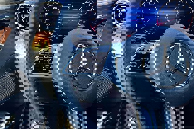 Certified 2025 Mercedes-Benz C 300 4MATIC Sedan image 14