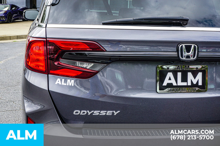 Used 2025 Honda Odyssey EX-L image 12