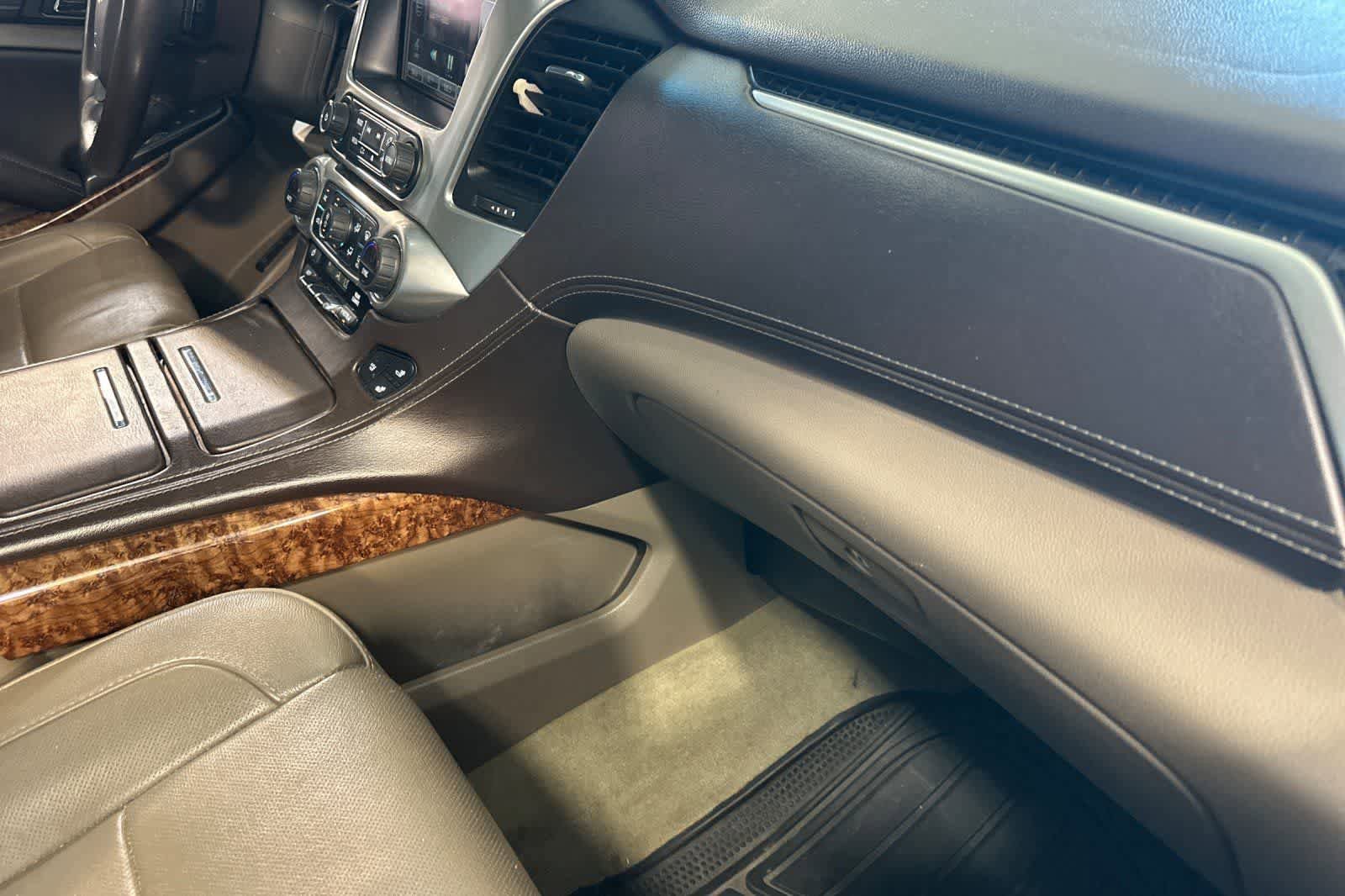 Used 2015 Chevrolet Suburban LTZ AWD/4WD image 19