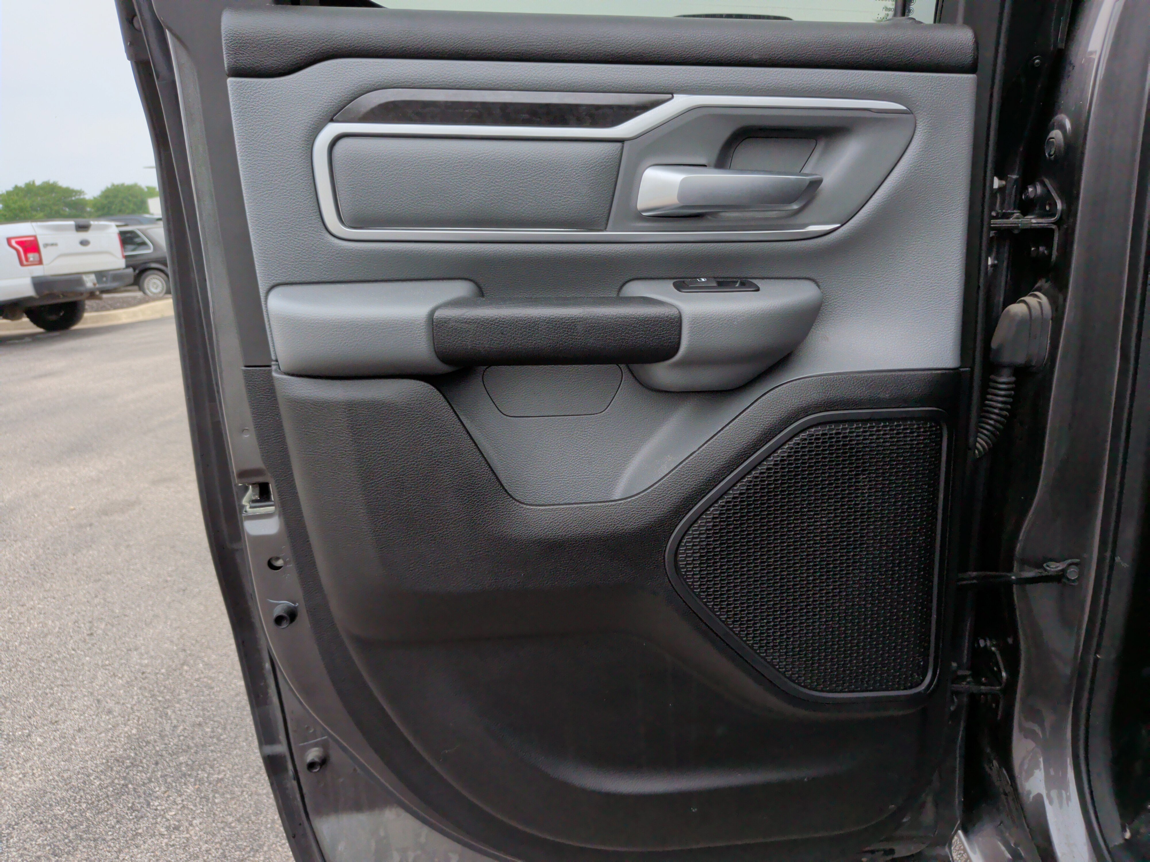 Used 2022 RAM 1500 Big Horn AWD/4WD image 35
