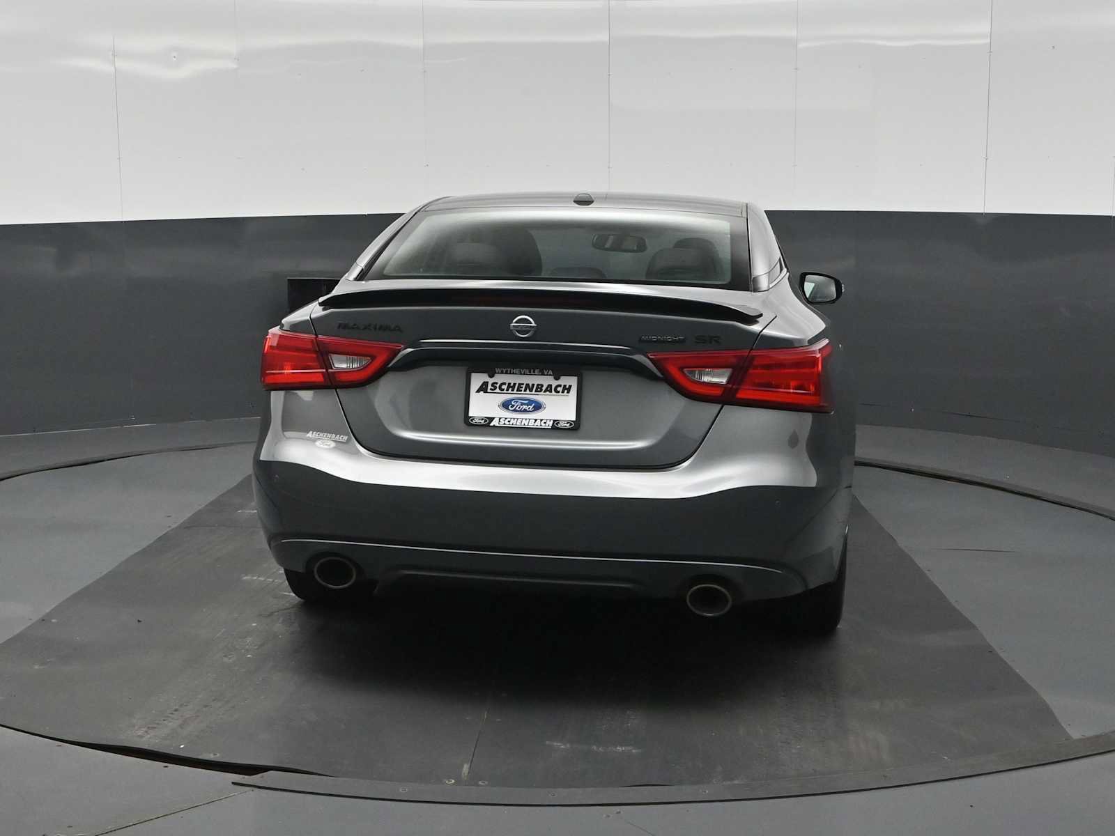 Used 2018 Nissan Maxima SR w/ Midnight Edition FWD image 7