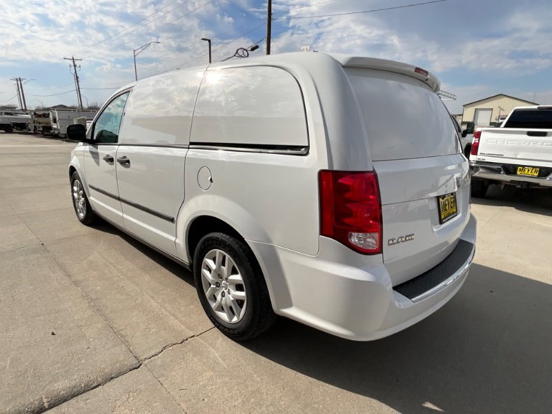 Used 2014 RAM C/V Tradesman image 6