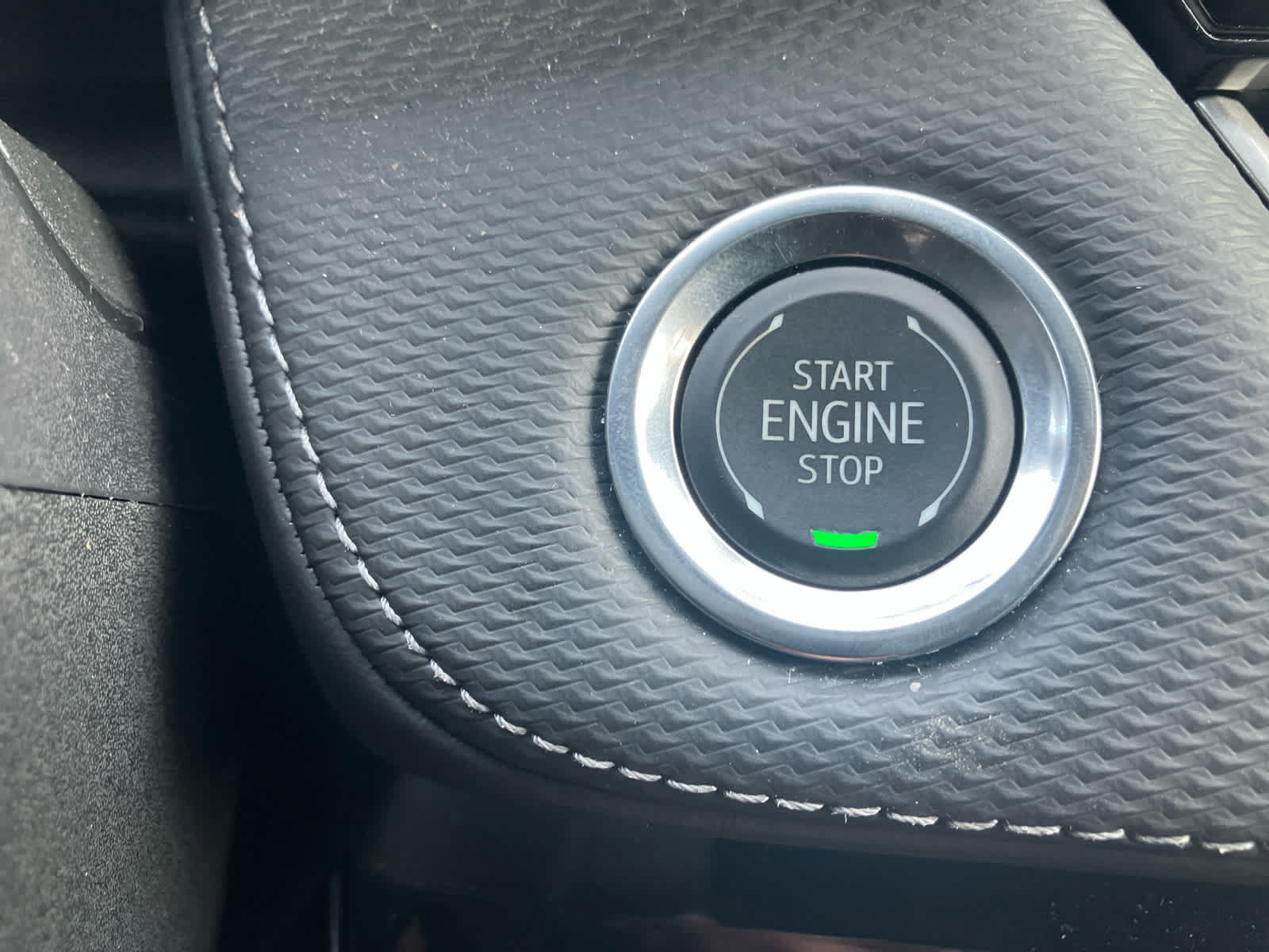 Used 2025 Chevrolet Equinox LT w/ Safety and Technology Package FWD image 26