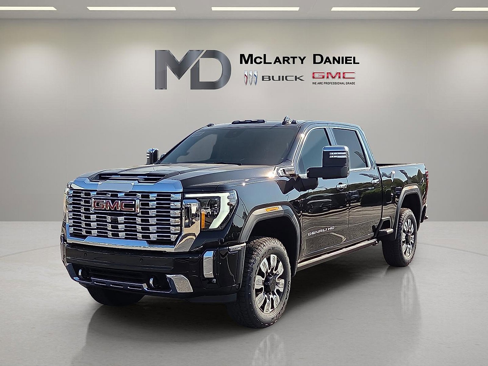 New 2026 GMC Sierra 2500 Denali w/ Max Trailering Package image 2