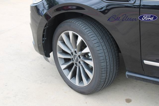 Used 2021 Lincoln Navigator Reserve w/ Luxury Package AWD/4WD image 9