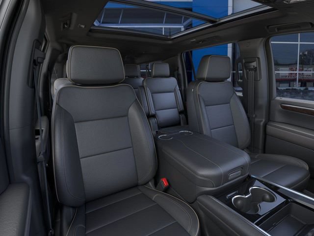 New 2026 Chevrolet Suburban Premier w/ Sun And Tow Package AWD/4WD image 16