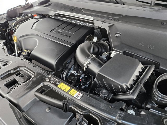 Certified 2023 Land Rover Discovery Sport SE R-Dynamic image 19