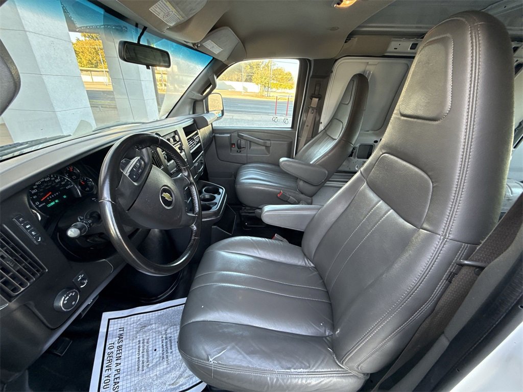 Used 2021 Chevrolet Express 2500 w/ Driver Convenience Package image 13