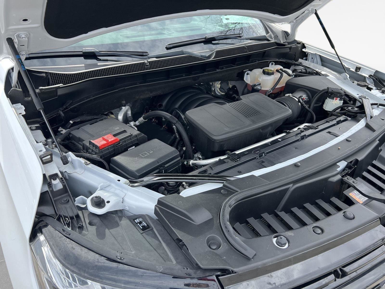 Used 2023 Chevrolet Suburban RST w/ Luxury Package image 55