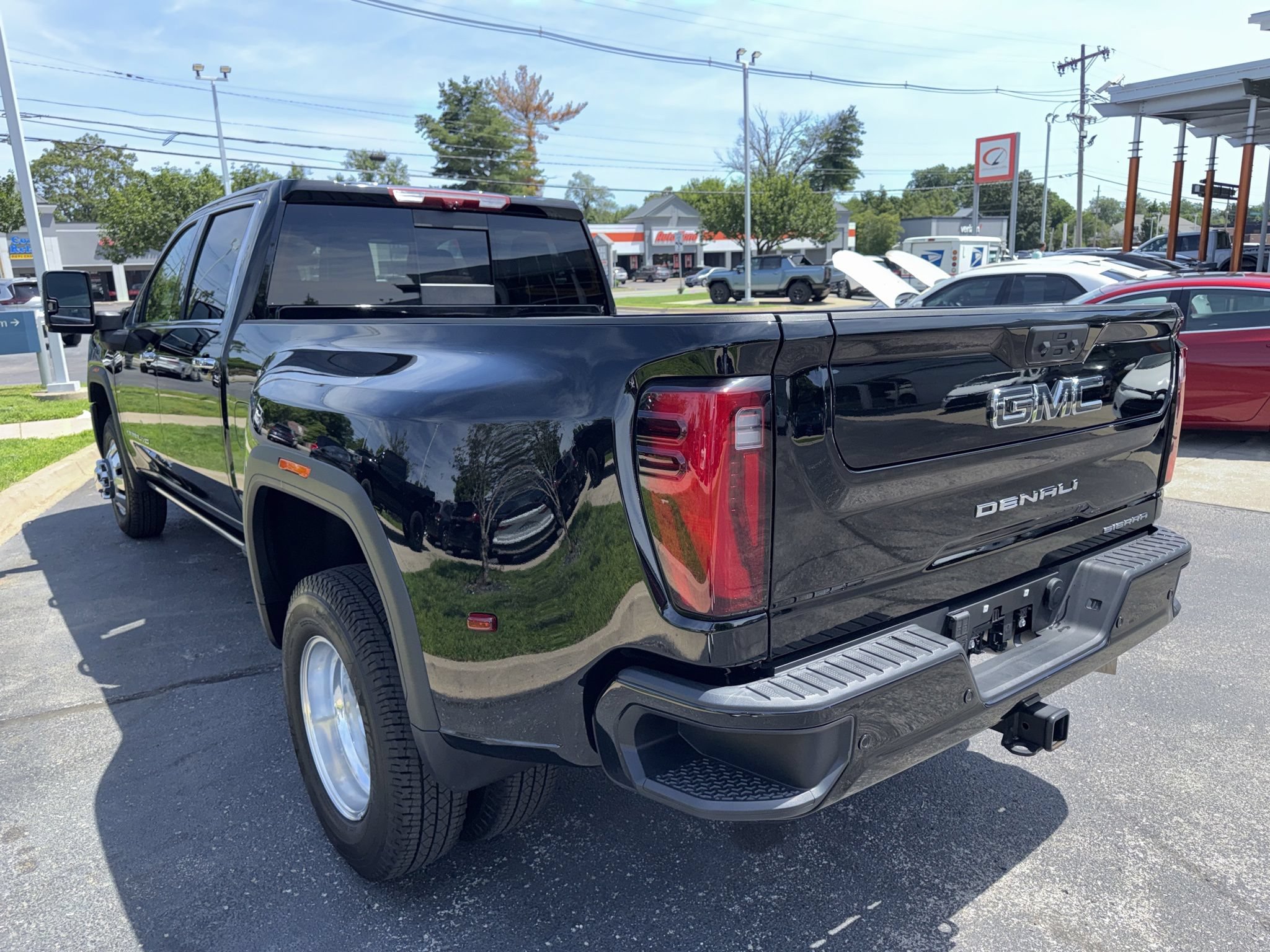 Used 2026 GMC Sierra 3500 Denali Ultimate AWD/4WD image 5