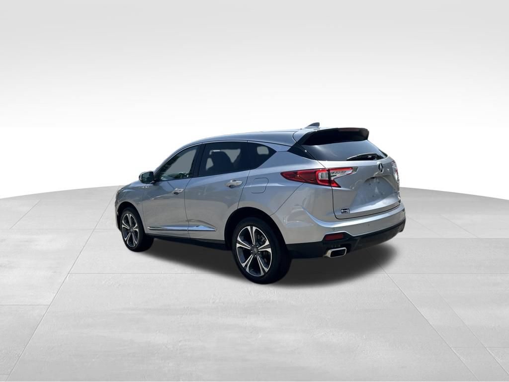 Used 2023 Acura RDX AWD w/ Advance Package image 3