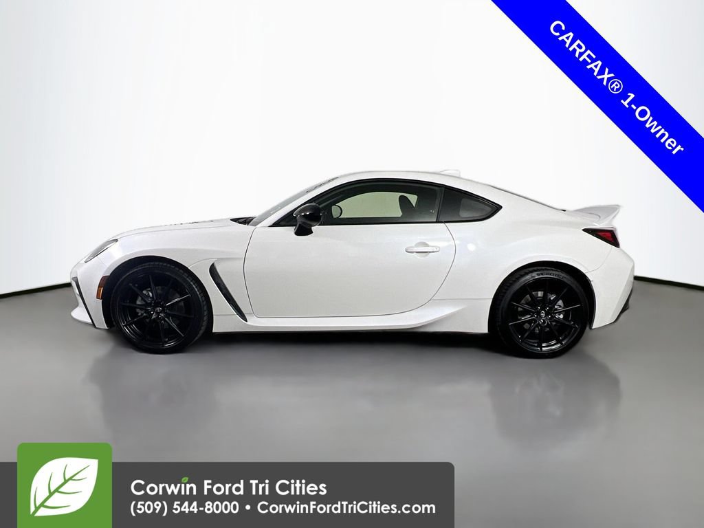 Used 2025 Toyota GR86 Premium w/ ALL Weather Mat Package (TMS) RWD image 6