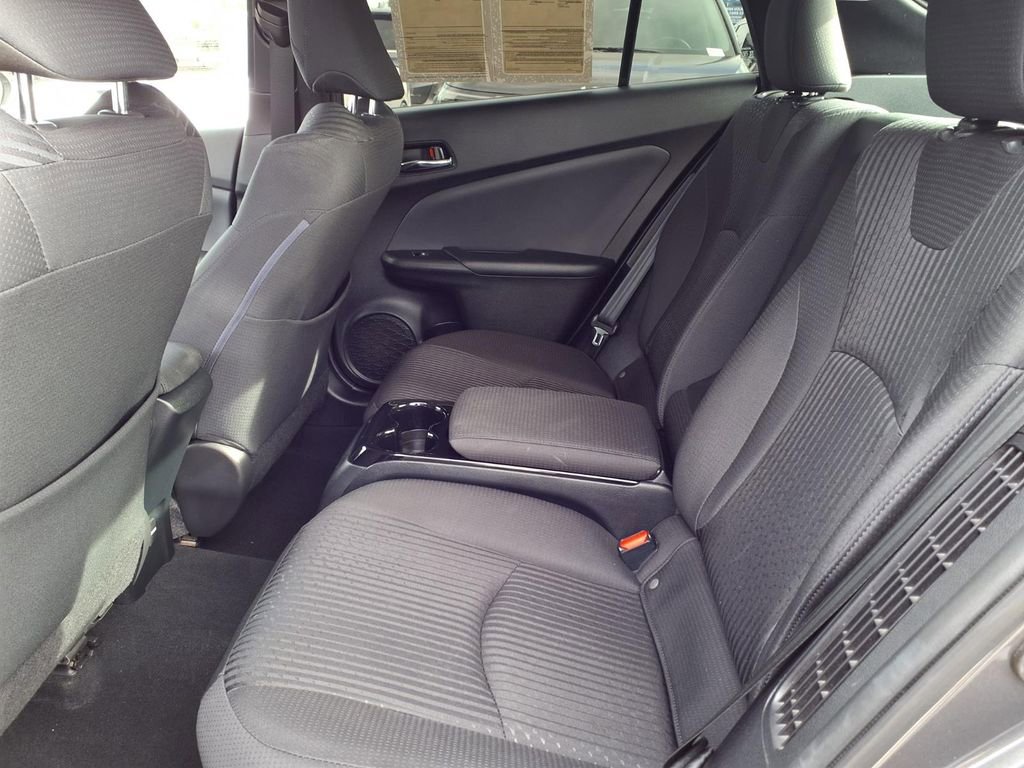 Used 2018 Toyota Prius Prime Plus w/ Carpet Mat Package FWD image 10