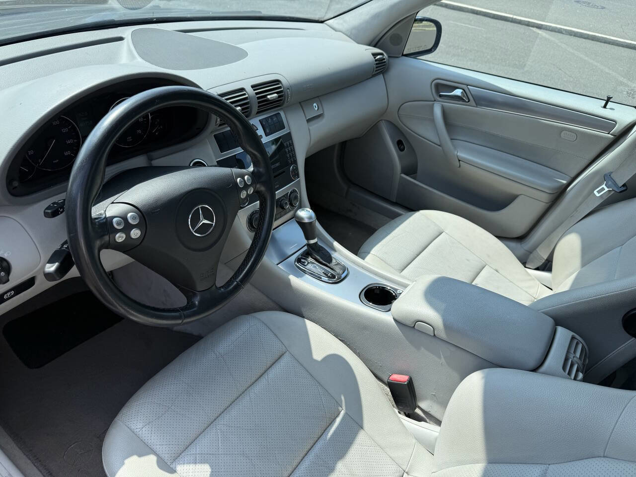 Used 2006 Mercedes-Benz C 230 Sedan w/ Sunroof Pkg image 13