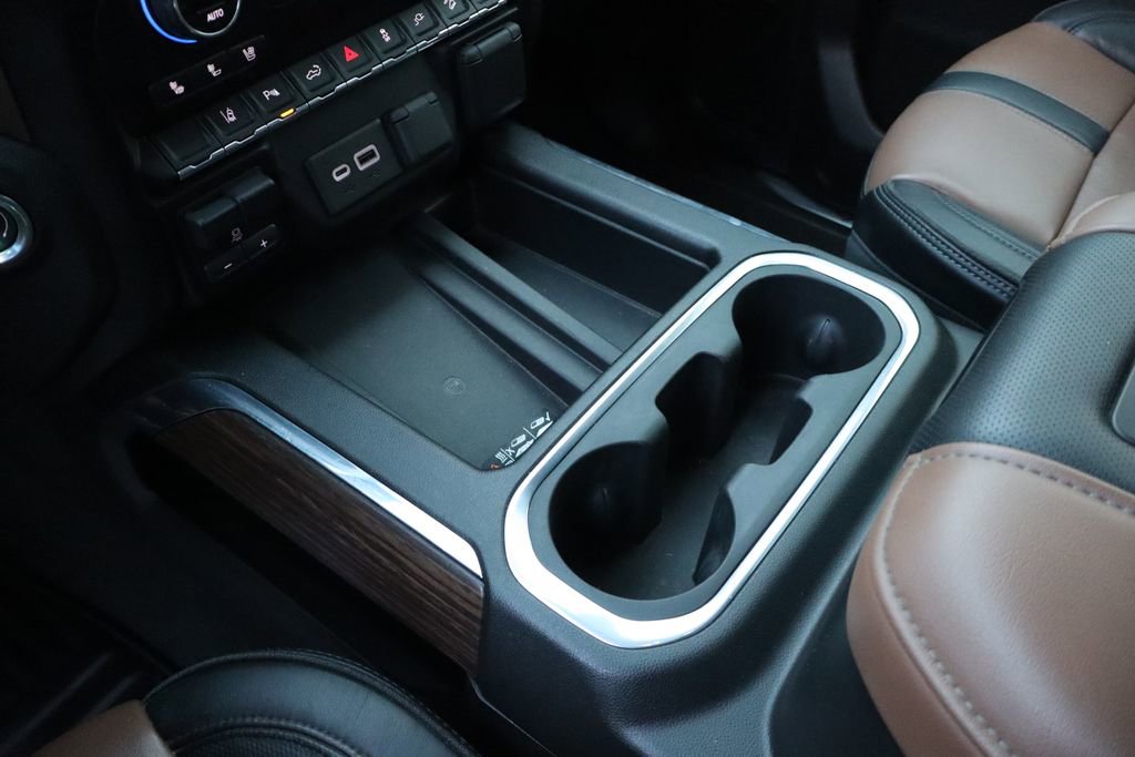 Used 2021 Chevrolet Silverado 2500 High Country w/ Technology Package image 29