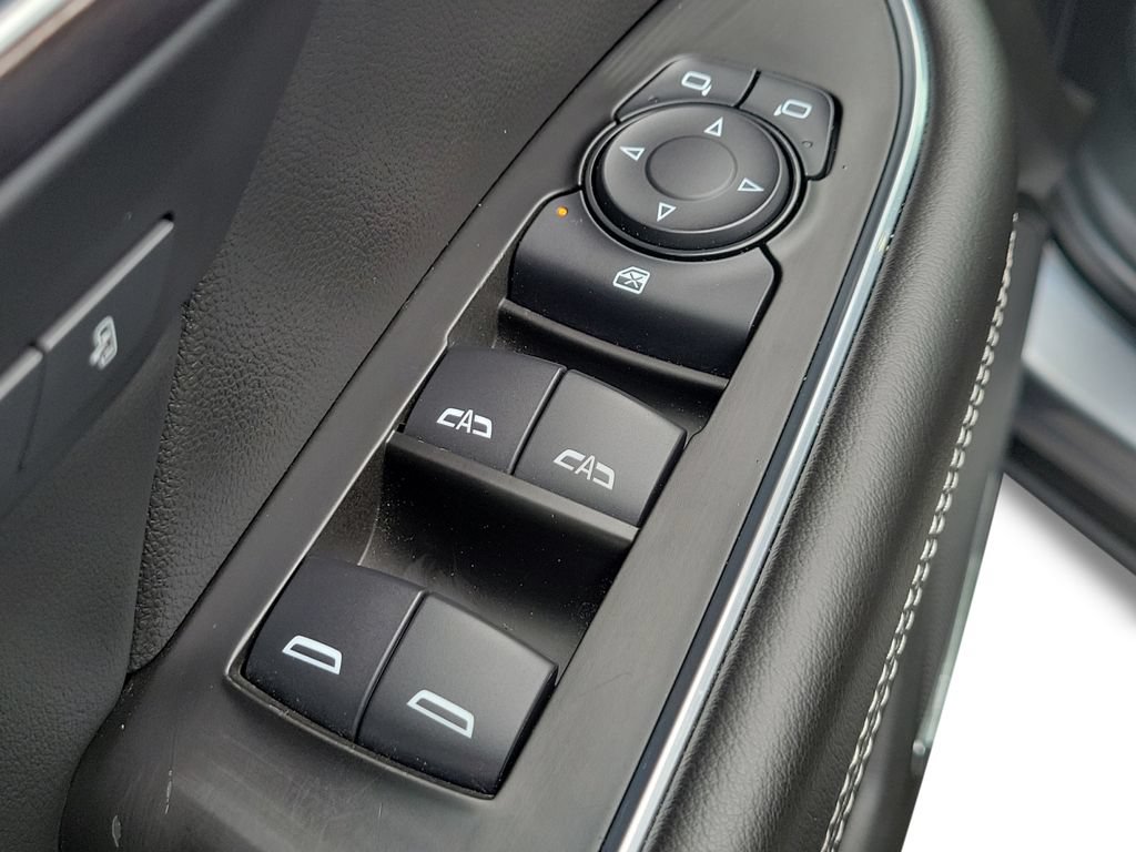 Used 2021 Buick Envision Avenir w/ Technology Package II AWD/4WD image 26