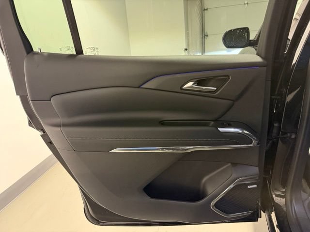 Used 2026 Chevrolet Traverse High Country w/ LPO, Floor Liner Package AWD/4WD image 27