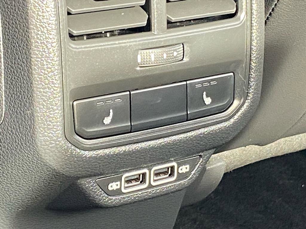 Used 2020 Volkswagen Passat 2.0T SEL image 22