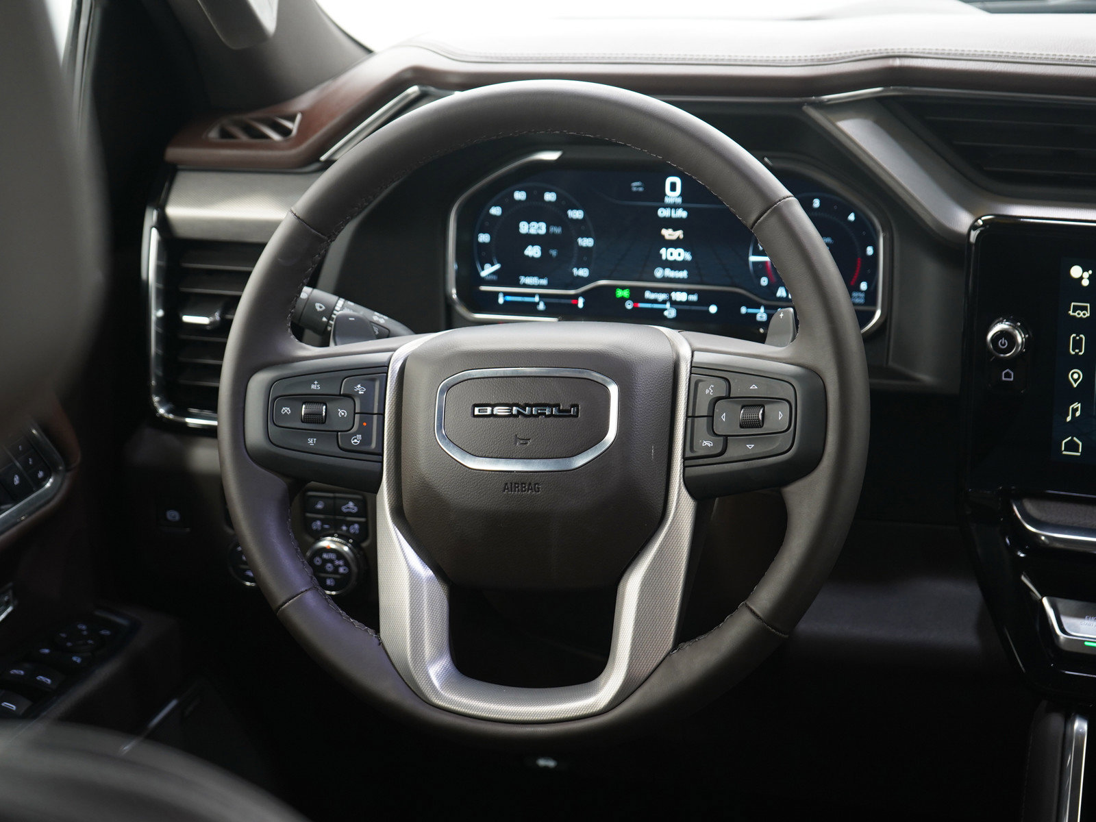 Used 2025 GMC Sierra 1500 Denali w/ Denali Reserve Package AWD/4WD image 19