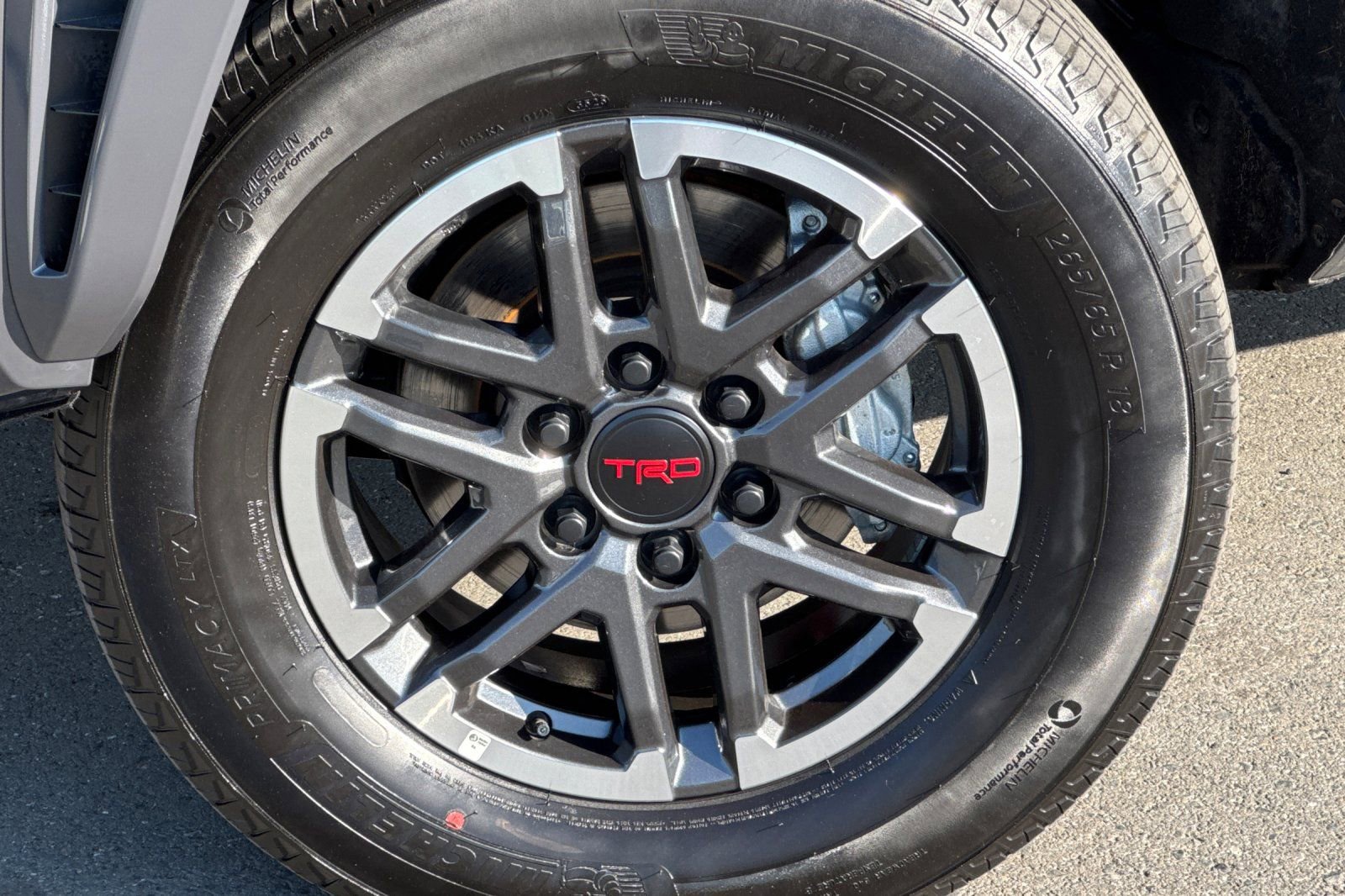 Used 2025 Toyota Tacoma TRD Sport AWD/4WD image 11
